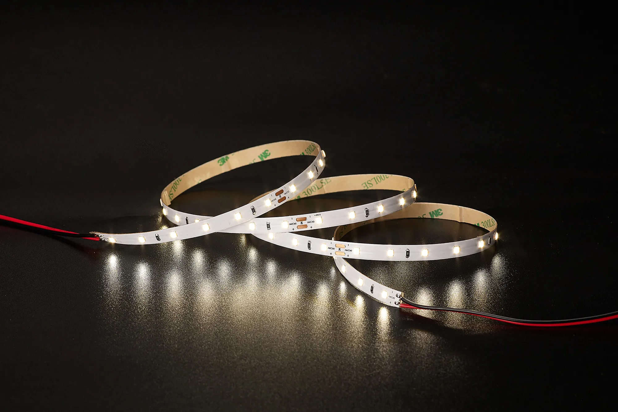 Axios Select 24V IP20 4.8W/m 2835 60LED/m Strip Lighting Dlux IP20 Strip